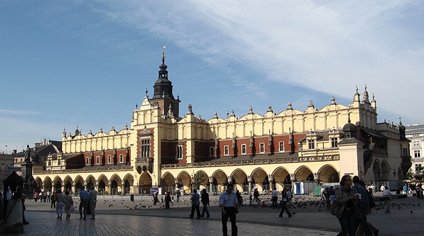 plaza-del-mercado-cracovia
